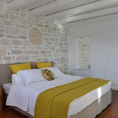 Paros Sleeps 10 Pool Air Con Wifi T478597 * باروس