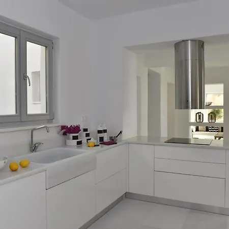 Paros Sleeps 10 Pool Air Con Wifi T478597 * باروس