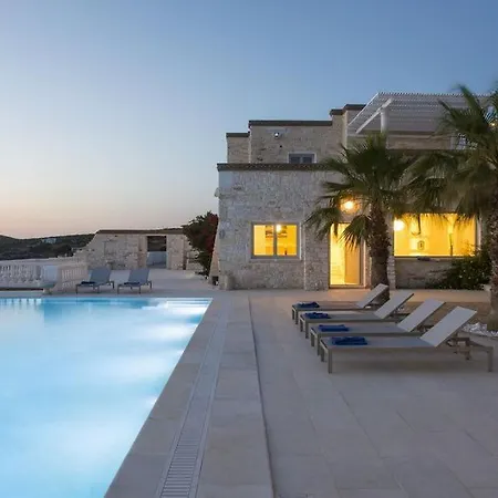 فيلة Paros Sleeps 10 Pool Air Con Wifi T478597 باروس