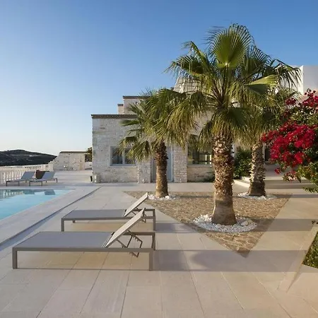 فيلة Paros Sleeps 10 Pool Air Con Wifi T478597 باروس